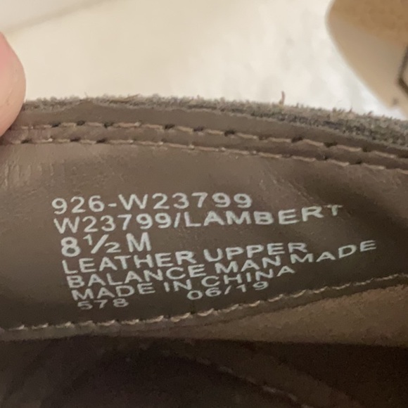 White Mountain Brown Ankle Booties with Timeless Appeal - Picture 6 of 6